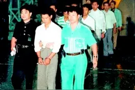 1996年，6名中国船员在韩国被判死刑，文在寅出面辩护结果如何？图片
