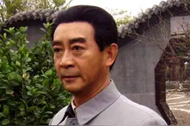 六小龄童扮演过周总理，感慨地说：周总理就是一个完人图片