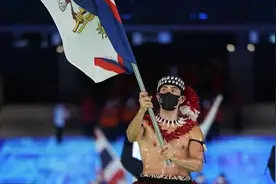 孤身一人代表祖国参加北京冬奥会的运动员，背后的传奇故事图片
