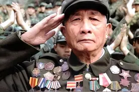 吉林老大爷隐姓埋名40年，晚年因绝症惊动中央，军队直接派车接走图片