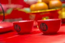 新婚之夜，婆婆敲开了我的房门，赖着不走跟我说了这些话……图片