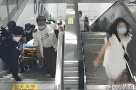 惊心一幕冲上热搜，行李箱飞速滚落砸到路人！乘坐扶梯要注意什么？图片