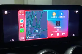Carlife可以全屏，难道是CarPlay的问题？图片