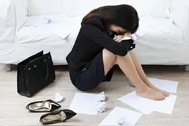 2015年，北京女高管爱上保安大叔，假戏真做后被对方赶出家门图片