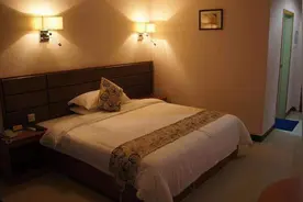 非夫妻关系同住宾馆违法吗图片