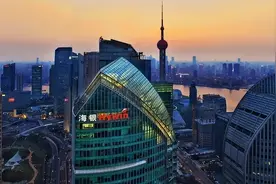 2024年金融圈最大的雷，炸了！700亿资金去向不明，5万人血本无归图片