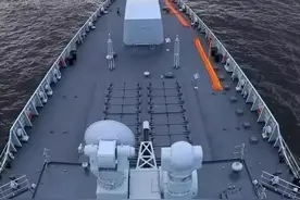 055近防只靠1130速射炮和红旗10各一座是否够用？能临时追加吗？图片