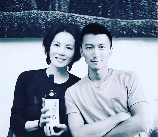 王菲：两婚两离，53岁和谢霆锋只恋爱不结婚，今两个女儿成她烦恼
