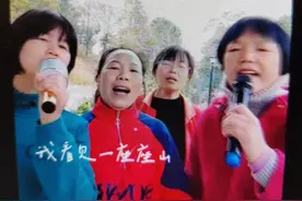 唱歌，让退休生活充满活力图片