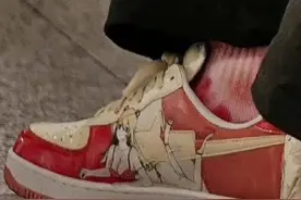 范丞丞鞋子的不雅图案引发热议，榜样明星打扮低俗，粉丝不该学习图片