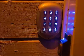 因为雇主的原因，钟点工阿姨休息三天，没有工资图片