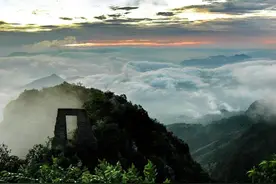 一天一成语：坦荡如砥图片