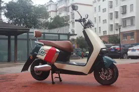 体验小刀电动车N9长征版，动力更强跑得远，高端车配置安全又舒适图片