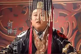 诸葛亮临终前，刘禅斗胆问他一个问题，诸葛亮才知阿斗有多聪明图片