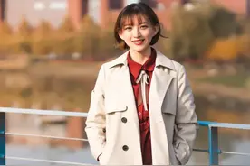 她是985女神学霸，稳坐年级第一，气质绝美！近日登上《人民日报》！图片