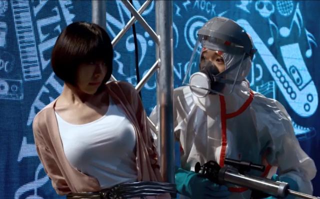 游戏和影视作品中的女僵尸，感觉被吸干也无所谓