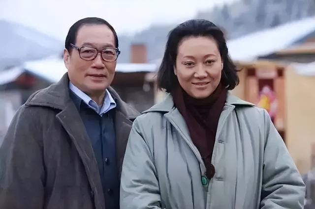 白志迪的真妻子与假妻子:与她荧屏夫妻三十多年