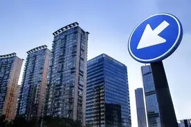 中国房地产市场困难很大，但没有摇摇欲坠图片