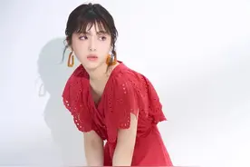 日本女星滨边美波夏日写真甜美性感，太靓了图片