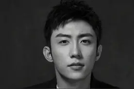 16岁辍学、绰号“鸭王”、疑似家暴却仍是顶流，谁是黄景瑜靠山？图片