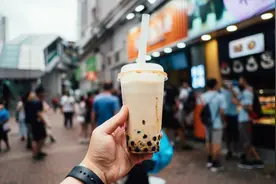 秋天的第一杯奶茶你喝了哪家的？盘点国内最受欢迎的10大奶茶品牌图片