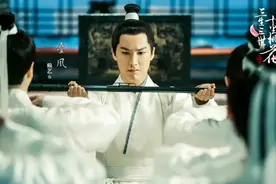 还记得《三生三世十里桃花》里的叠风吗？热巴都在嗑他的cp？图片