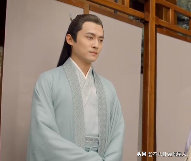 被明星毁掉的6大纸片人：容家美男被拉下神坛，最惨的还是张起灵