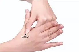 你便秘吗？按揉这几个穴位试试图片
