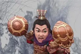 “双瞳孔”是什么？千年来只有8人有这种眼睛，不是帝王就是将相图片