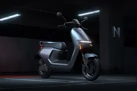 电动车再掀价格战，5款车降幅500~1200元，包括雅迪、九号、爱玛图片