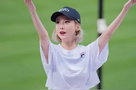 韩国拉拉队美女惊艳球场，比台湾美女性感图片