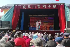 山东郓城：搭戏台 唱大戏 最是人间烟火气图片