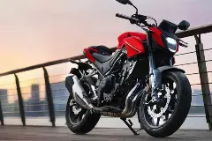 2024款五羊本田CB400F摩托上市，售3.3万元图片