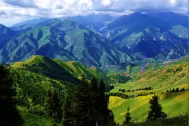 我国从哈萨克斯坦收回领土，面积超1100平方公里，每块都价值不菲图片