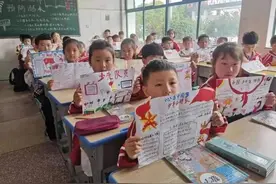 10岁小学生及时上报家人“疫踪”，800名师生免遭隔离图片