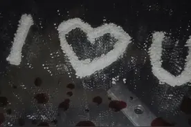 心里说不出的难受句子 特别难受想哭的说说图片