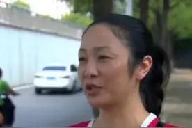 女生美国读高中花110万，没钱后单亲妈妈发起募捐，求200万读大学图片