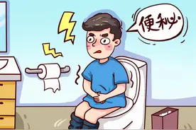 上厕所时，大便前头干硬，后头软粘，说明了什么？看完涨知识了图片