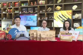 世界上每10个木质衣架中，就有7个产自这里……图片