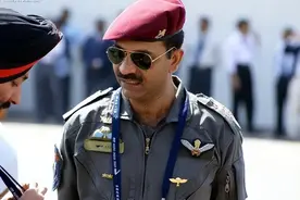 发生在印度军演上的“集体葬礼”，打不开的降落伞，成最大笑话！图片