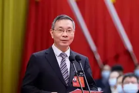 关于市委副书记、市长陈恢清接听“12345”政务服务便民热线的通告图片