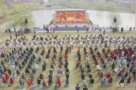 湖北宜昌：第20届三峡·枝江桃花艺术节，开幕图片