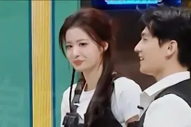 直到看见，王楚然冲杨迪翻白眼，我才明白，她就是现实版的许沁！图片