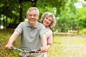 晚年不想生病，知道这“一点”就够了！图片