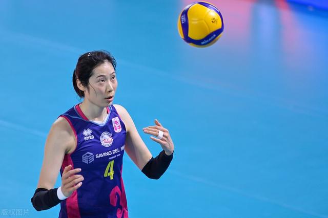 斯坎迪奇女排17号巴博里尼个人简介