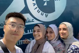 16岁高中生暑假独自旅游5个国家：没找家里要钱，争取18岁前去30个国家图片