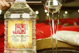 10元一斤的散装白酒，为什么没人敢喝？答案很简单图片