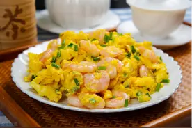 广东人做“虾仁滑蛋”为什么这么好吃？做法简单，鲜香滑嫩不腥图片