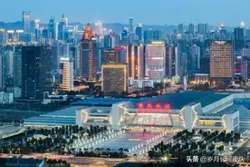 重庆北、重庆西、重庆东，三大火车站谁更重要？更喜欢谁的设计？图片