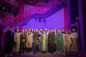 沉浸式国潮IP体验|华汉文旅集团打卡真人演绎版RPG游戏《簋唐楼》图片